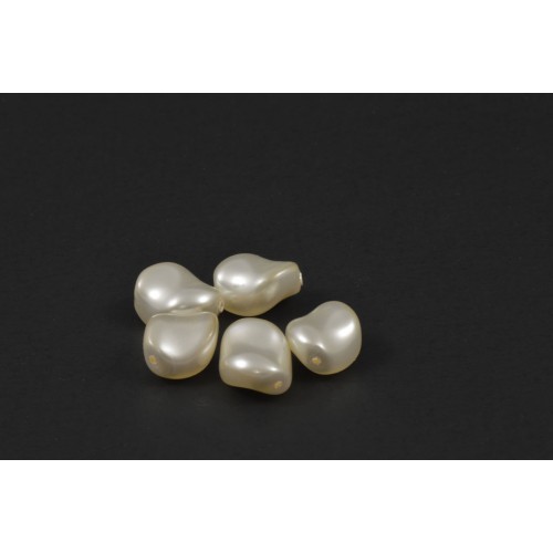 Swarovski waved pearl (5826) 9x8mm cream 